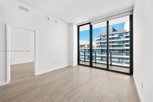 Photo - 1300 S Miami Ave Unidad PH5109