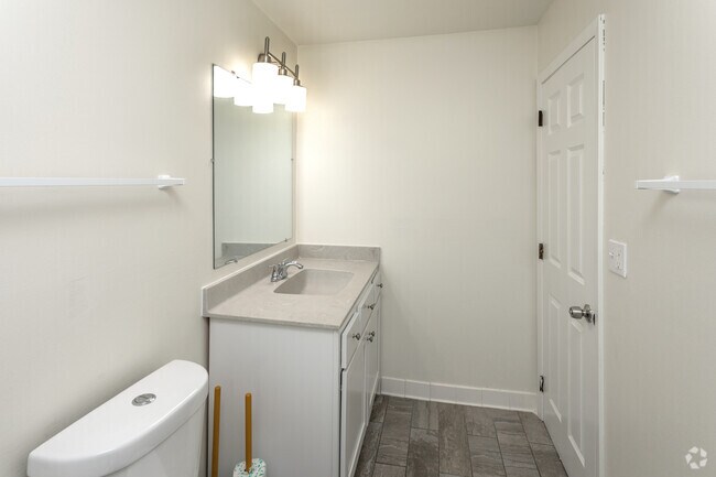 1HAB, 1BA - 700 ft²