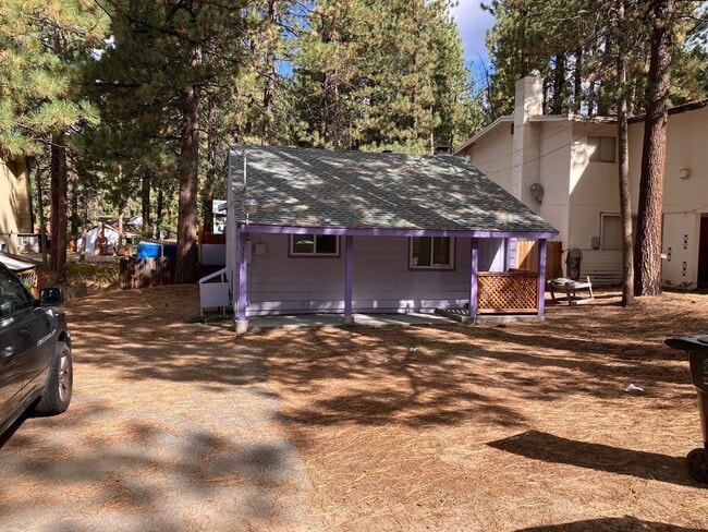 Building Photo - 3Bd 1Ba home available for a longterm lease!  Call and inquire today!