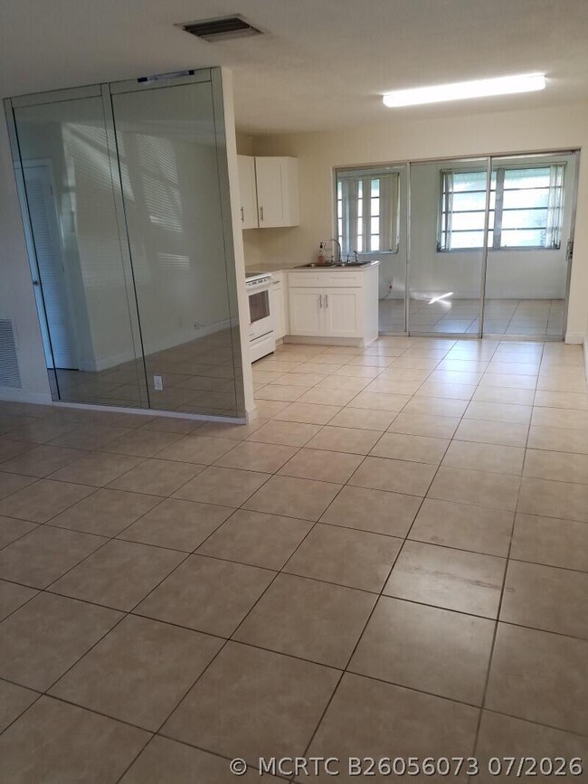 4934 NW 55th Ct