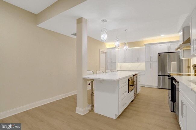 8305 Covington Woods Ct