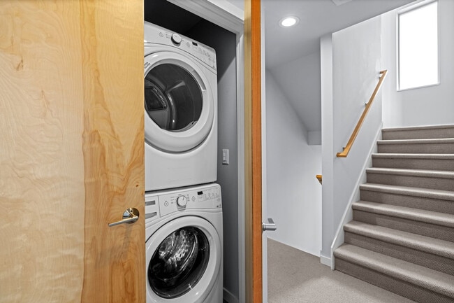 4036 Linden Ave N Unit SI ID1036060P
