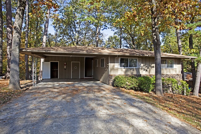 Building Photo - ***33 Sheneman Drive***