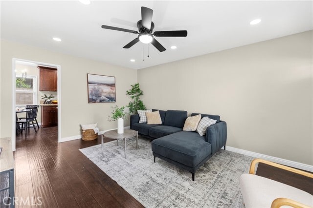 Photo - 232 Olive Pl