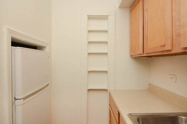 Photo - 562 W Arlington Pl Unit 601