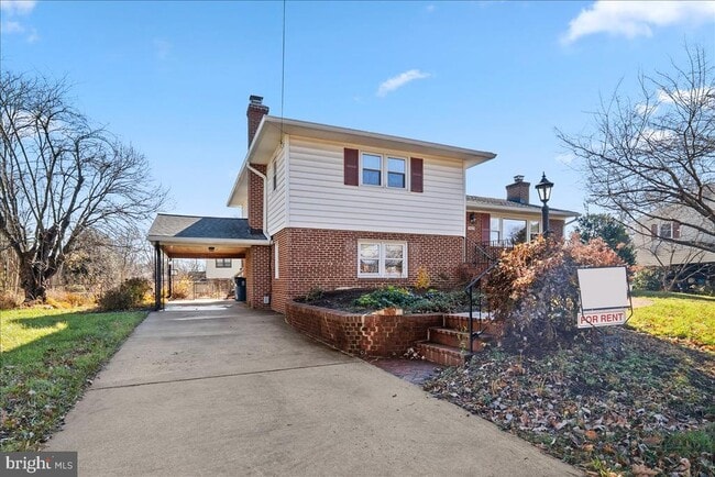 Photo - 7107 Tyndale St