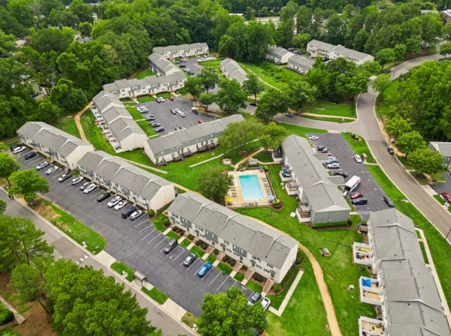 Vetra Forest Hills - Lexington Street