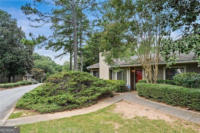 Photo - 2949 Torreya Way SE