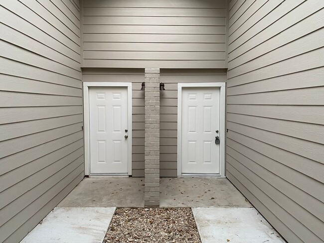 2408 Burleson Ct Unit A