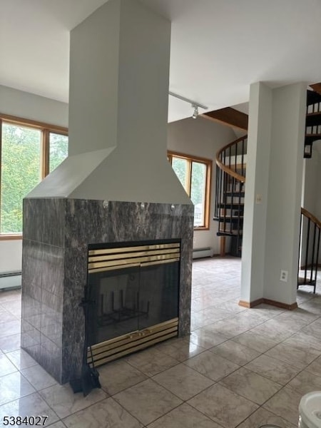 Photo - 128 E Colfax Ave