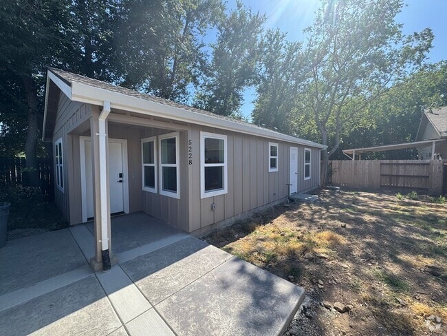 Building Photo - 5228 2nd Ave Unit 5228 2nd Ave Rental