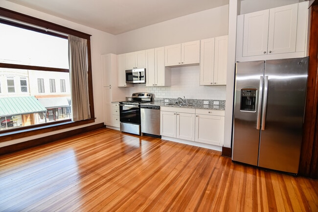 Photo - 32 W Main St Unit 201