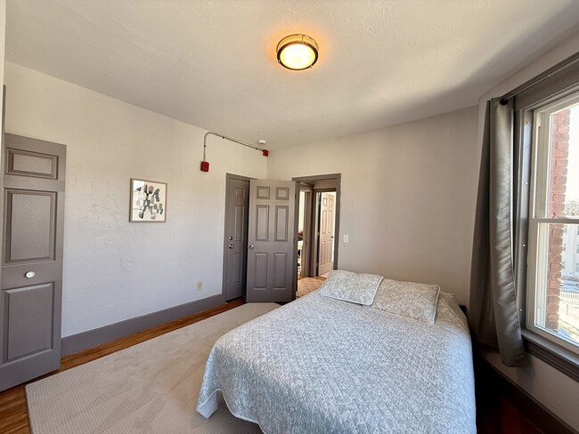 Photo - 70 Russell St Unit 6