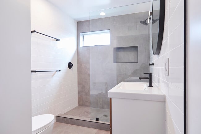 Photo - 321 Rose Ave