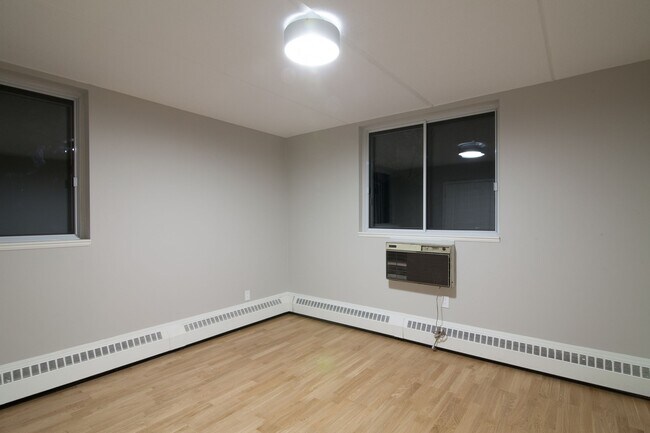 Photo - 4800 Maisonneuve Blvd W Unit 409