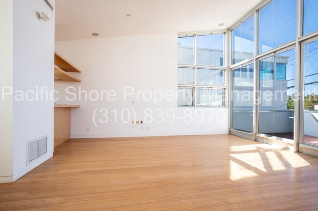 Photo - 543 Rose Ave Unit 545