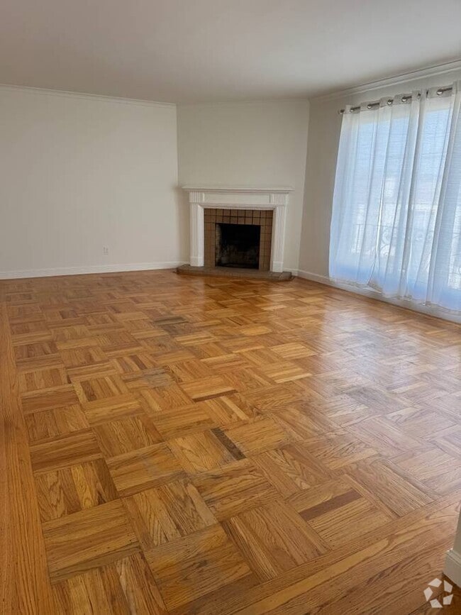 Building Photo - 27 Fredson Ct Unit 27 Fredson Ct Rental