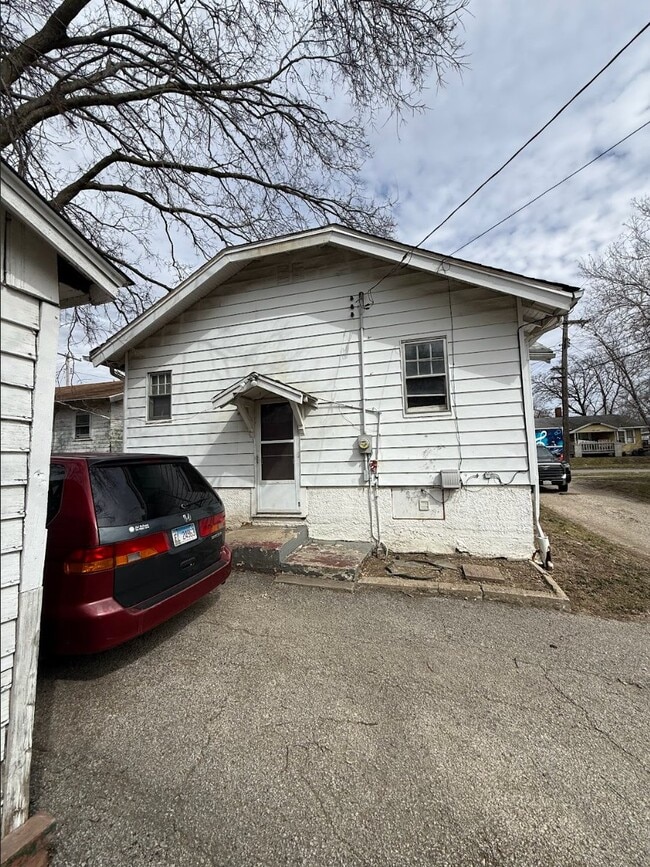 Photo - 821 N Oakland Ave