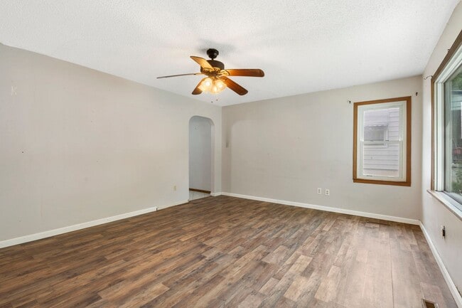 Photo - 631 S Newton Ave