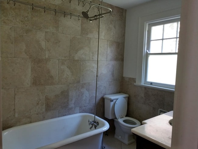 Photo - 3538 Linwood Ave