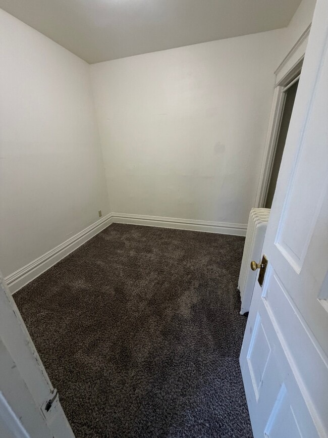 Photo - 830 E Locust St Unit 2