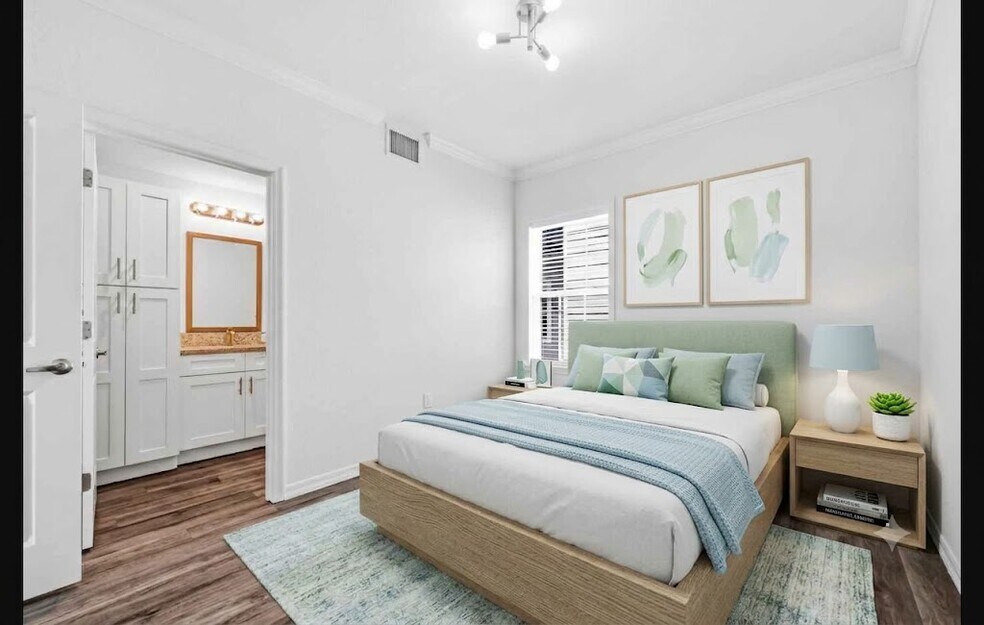 915 Ariana Apartment Community