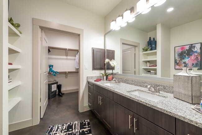 301 Flower Mound