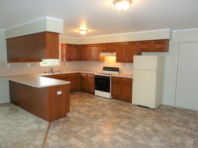 Photo - 11871 21 Mile Rd