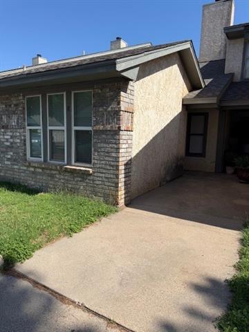 Photo - 8 Crossroads Dr