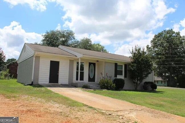 Photo - 580 Lee Byrd Rd House