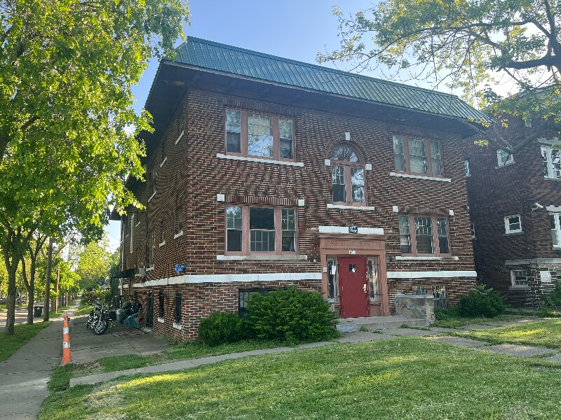 Photo - 918 Copley Rd Unit 3