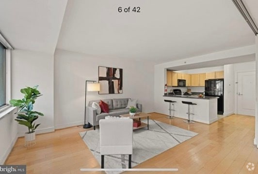 Building Photo - 800 4th St SW Rental