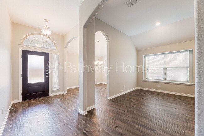 Photo - 1608 Adams Dr