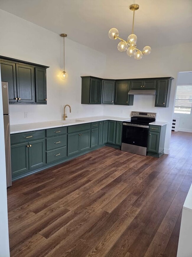 Building Photo - 264 S Lehigh Ave Unit 264 1st floor apt