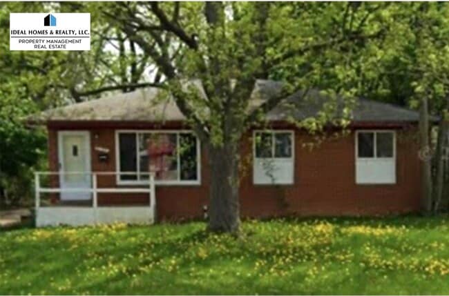 Building Photo - 6134 Detroit St