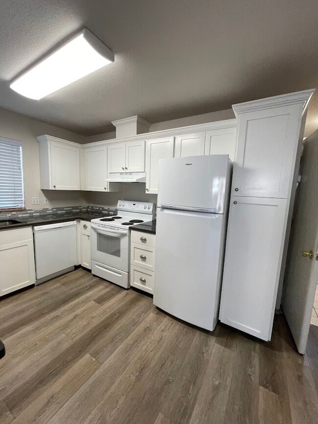 Photo - Renovated 2 Bedroom, 1.5 Bath Townhouse wi...