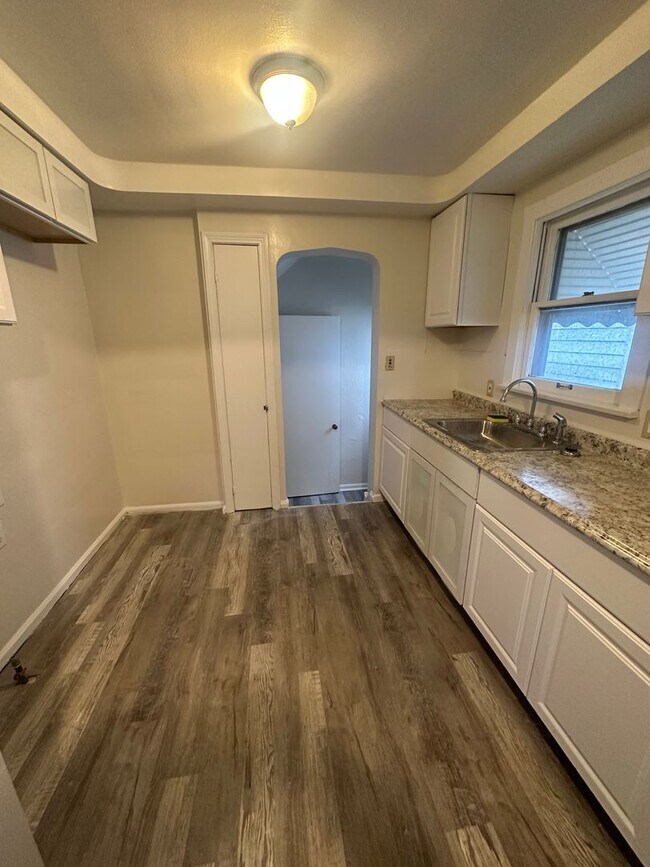 Photo - 4bd Single Maple Section 8