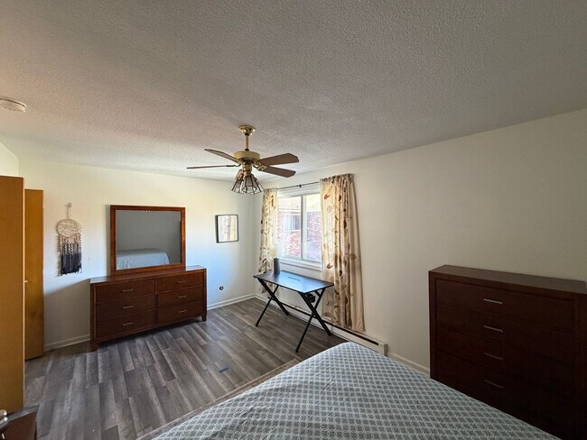 Photo - ***PRICE IMPROVEMENT*** - Furnished 1 Bedr...