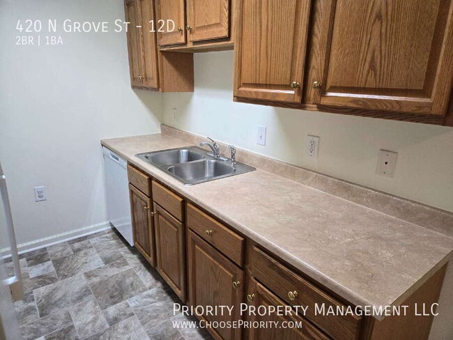 Photo - 420 N Grove St Unit 12D