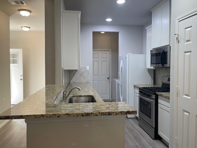 Photo - 156 Camelot Pl Ct