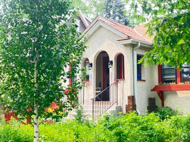 Building Photo - 2826 S 39th Ave Rental