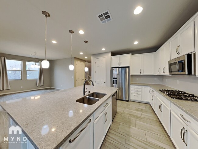 Photo - 4631 Roger River Ave