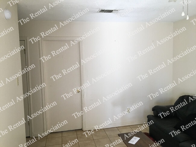 Photo - 3108 Zachry Ave