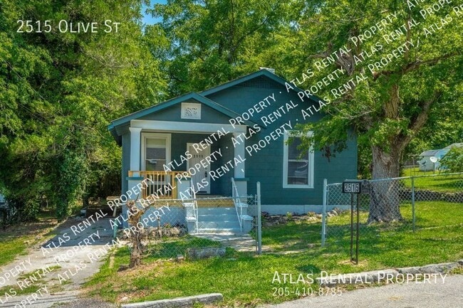 Photo - 2515 Olive St