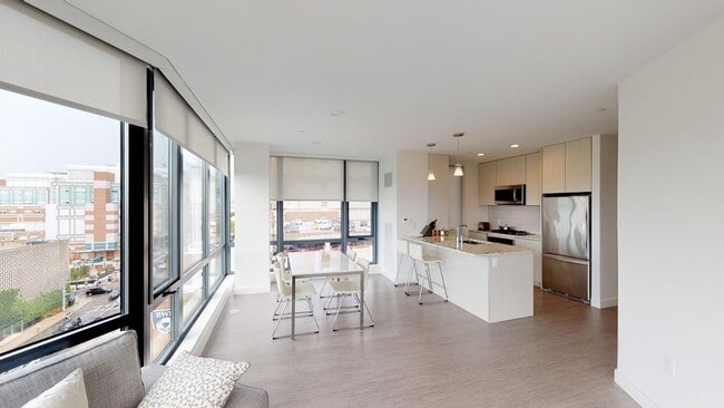 Photo - 80 Fenwood Rd Unit 813