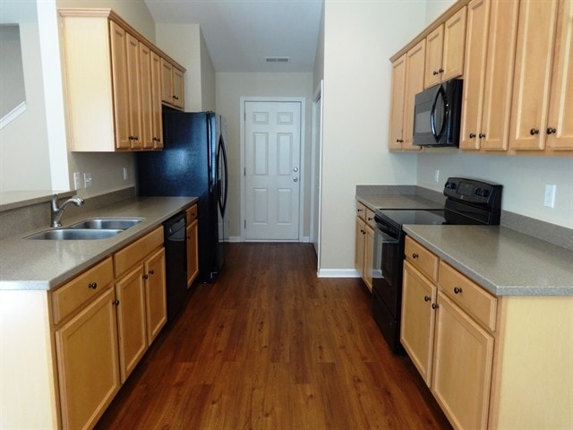 Photo - 9029 Robins Nest Way