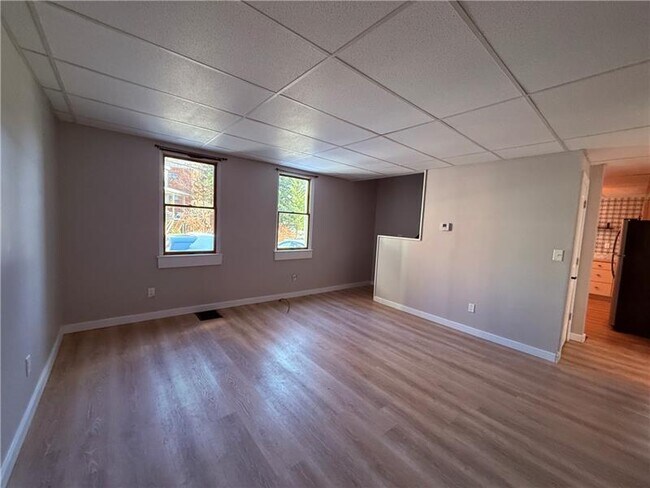 Photo - 32 Cherry St