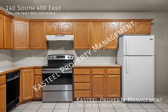 Photo - 140 S 400 E