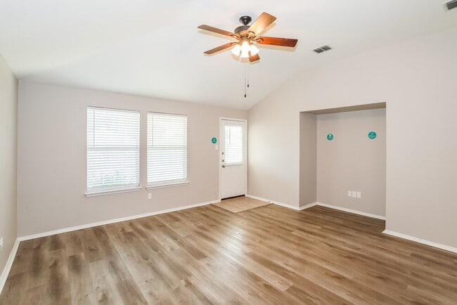8809 Sagebrush Trail