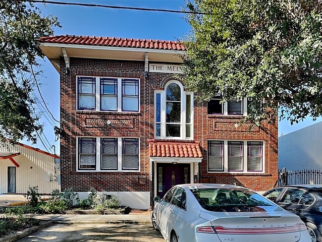 Building Photo - 3408 Crawford St Unit 4